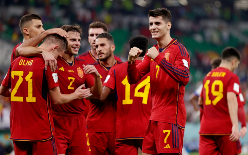 تشكيل إسبانيا أمام كولومبيا يوم الجمعة وديًا