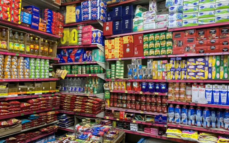 بالأرقام: الحكومة تعلن انخفاض أسعار السلع الأساسية بعد العيد في المحلات والأسواق بنسب تصل لـ 30%