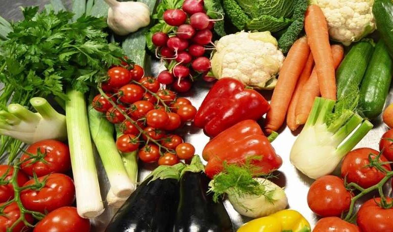 البصل بـ15: ننشر جدول أسعار الخضروات والفاكهة اليوم الإثنين 13-5-2024 في سوق العبور
